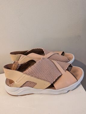 Nike Air Huarache Camel Woven Sandals Size 7